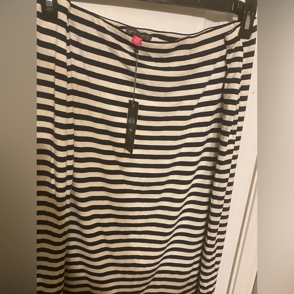 Vince Camuto pencil skirt size 3x